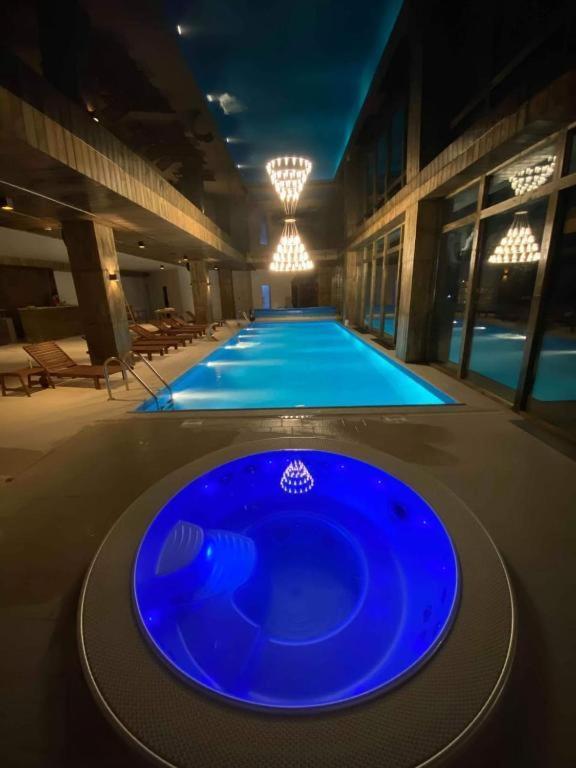 Atrium Mountain View Apartment, New 구다우리 외부 사진